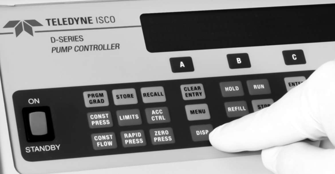 Titelbild Spritzpumpen Controller Hand