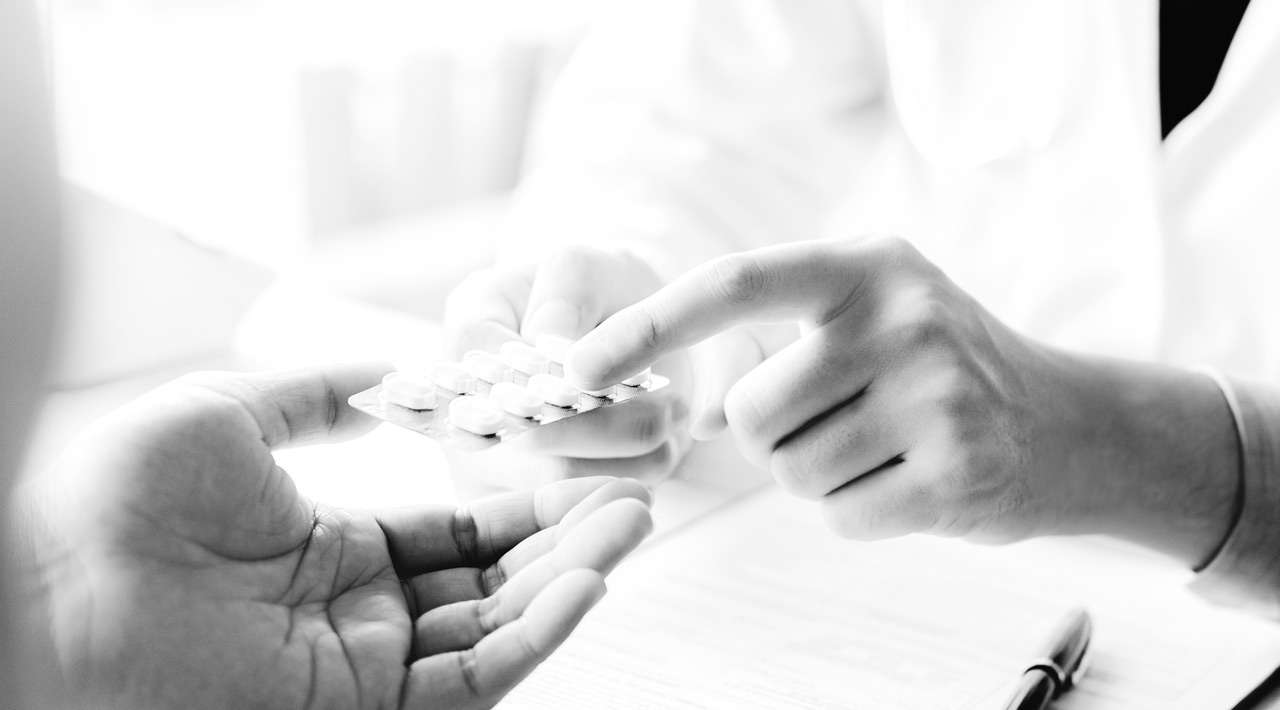 Ein Graustufenbild zur Pharma- and Drug Discovery als Header